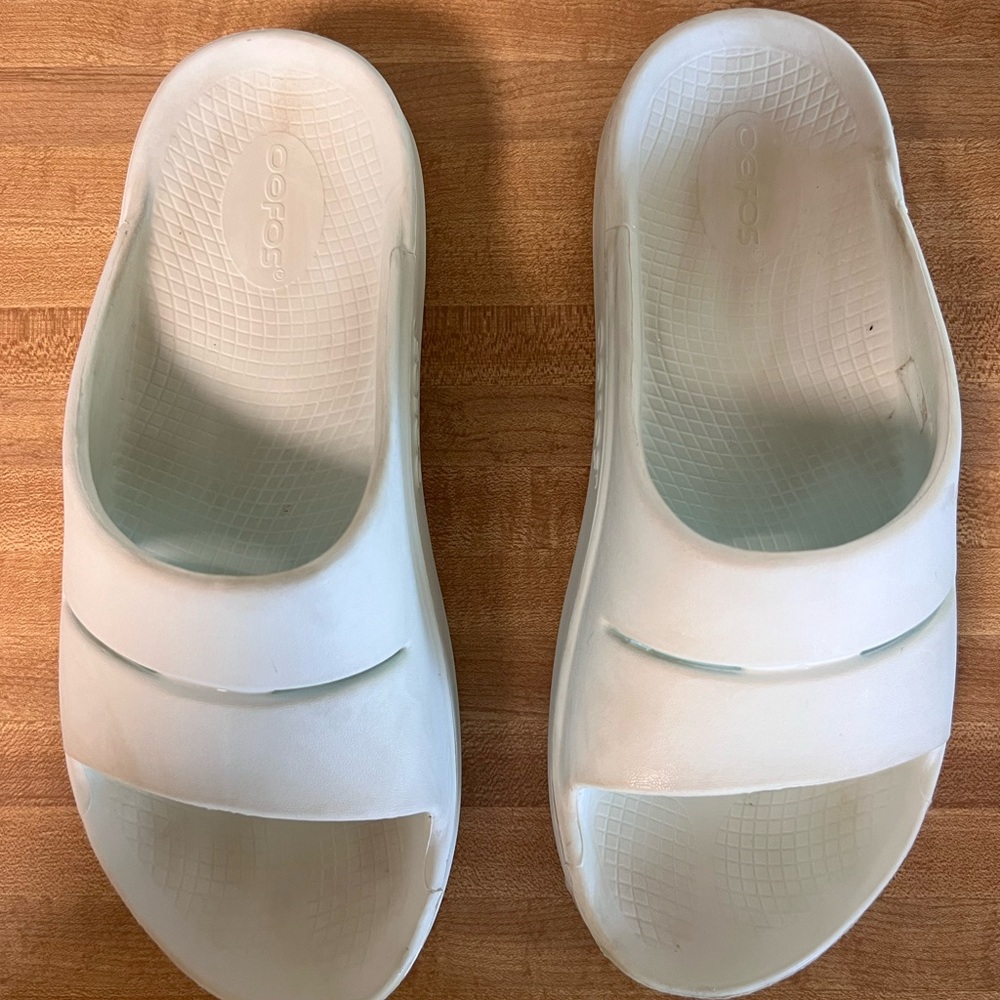 OOFOS OOAHH Slide Sandal